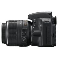   Nikon D3200 Kit
